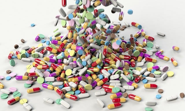 The Stages of Pain Medication for Back Pain and When to Consider Non-Surgical IDD Therapy Spinal Decompression